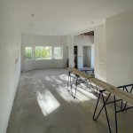 Renovatie eetkamer tijdens foto.