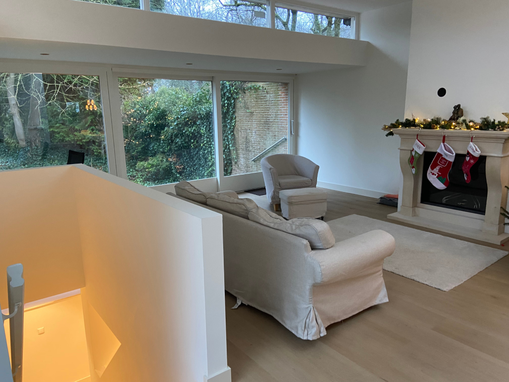 Renovatie woonkamer na foto.