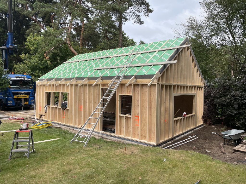 Nieuwbouw garage in Soest tijdens foto